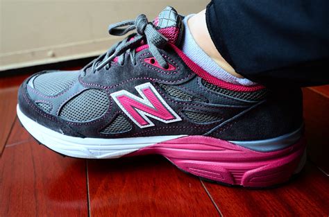 best new balance sneakers for flat feet